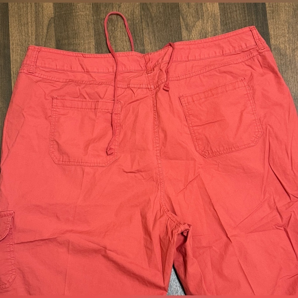 St. John's Bay Red Cargo Shorts Casual Style - Picture 5 of 11